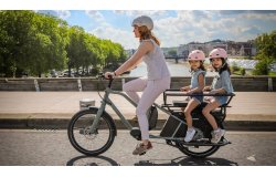 Installez confortablement vos deux enfants à l'arrière de votre vélo