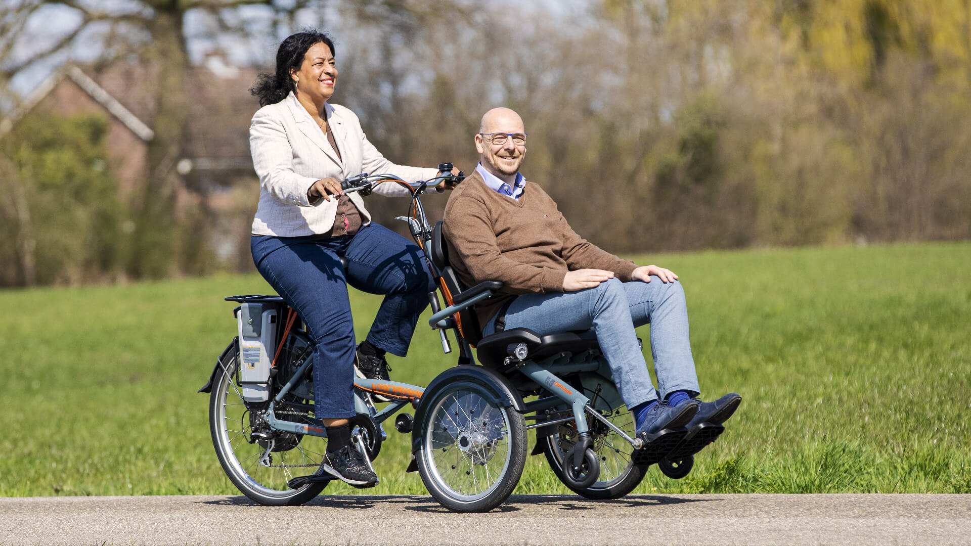 Vélo électrique pour fauteuil roulant OPair