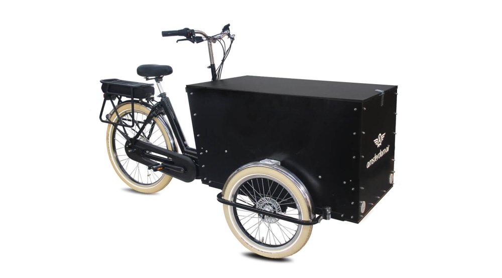 Le triporteur Amsterdam Air eDrive Pro avec couvercle fermé