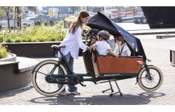 Biporteur électrique Bakfiets Confort STEPS dans sa configuration de base